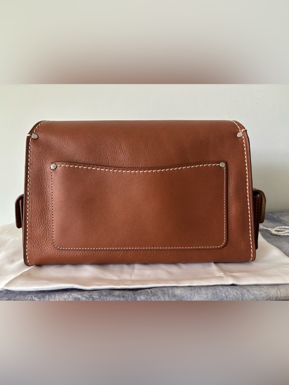 Coach Cargo Western Turnlock Tabby - Burnished Amber - Picture 5 of 13
